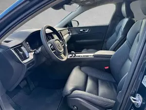 Volvo V60 B4 Mild Hybrid Plus Dark ACC BLIS HUD SD Bild 3