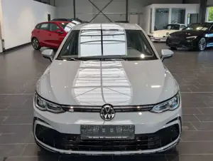 Volkswagen Golf 1.5 eTSI OPF DSG R-Line 1.Hand 8-fach Bild 3