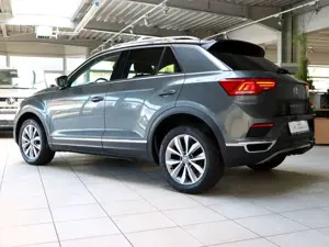 Volkswagen T-Roc 1.5 TSI Style 150PS-LED Navi Kamera LM17 ACC Klima Bild 5