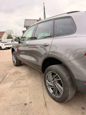 Volkswagen Touareg Bild 2