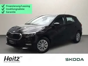Skoda Fabia TSI Essence LED SmartLink SHZ PDC Tel-vorb