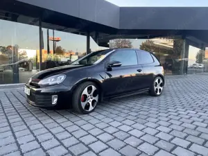 Volkswagen Golf GTI 1. Hand, von 60 jähr. Banker gefahren, Motor 200TK