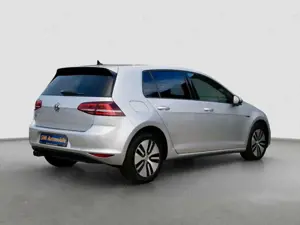 Volkswagen Golf VII Lim. GTE+SHZ+NAVI+LED+TEMPOMAT Bild 5