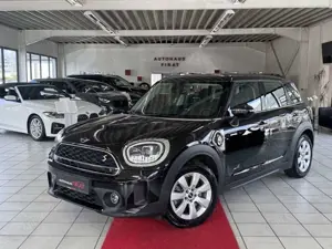 MINI Cooper SE Plug in Hybird° Countryman Essential Trim All4
