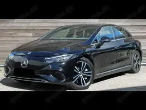 Mercedes-Benz EQE 300 Electric Art