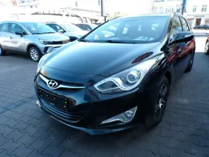 Hyundai i40 cw 1.7 CRDi mit AHK.