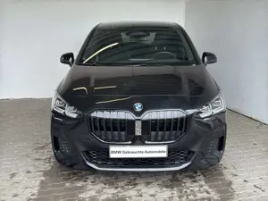 BMW 220 i Active Tourer M Sport Navi.LED.360°.AHK.HuD Bild 3
