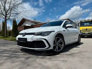 Volkswagen Golf VIII Lim. R-Line / NAVI / LED / KAMERA