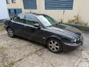 Jaguar X-Type 2.0 Diesel Bild 4