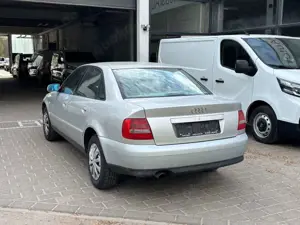 Audi A4 Bild 4