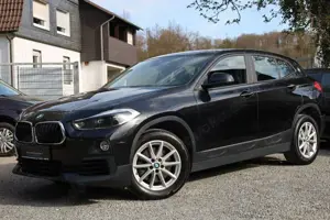 BMW X2 sDrive 20 i Advantage/LED/SITZHEIZ/PDC/KLIMAA