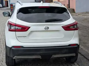 Nissan Qashqai Qashqai 1.2 DIG-T N-Connecta Bild 3