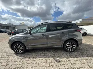 Ford Kuga Bild 2