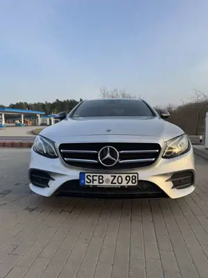 Mercedes-Benz E 300 E 300 (213.048)