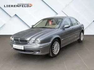 Jaguar X-Type 2.5 V6 Executive Automatik Leder