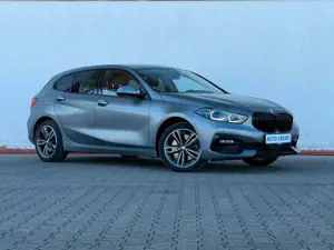 BMW 120 i Sport Line FROZEN GREY*KAMERA*SHADOW LINE