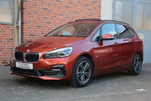 BMW 218 d Active Tourer Sport Line - AHK, Panorama-SD