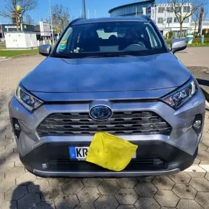 Toyota RAV 4 2.5 4x2 Hybrid Team Deutschland