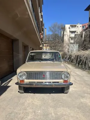Lada 1200 S Originallack, authentisches Auto