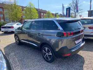 Peugeot 5008 Allure Bild 5