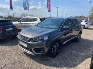 Peugeot 5008 Allure Bild 3