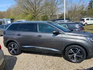 Peugeot 5008 Allure Bild 4