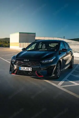 Kia Ceed / cee'd GT 204PS/ Garantie~2031/ 8-fach Bereift/ Garage