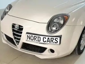 Alfa Romeo MiTo 1.4 80PS  *1.HAND *KLIMA *TÜVSERVICE NEU Bild 3