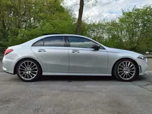 Mercedes-Benz A 200 A 200 7G-DCT AMG Line Langversion Limousine