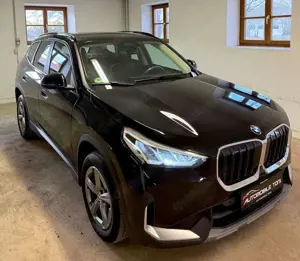 BMW X1 sDrive18d*Navi*LED*Ambientb.*Alu*R-Kam* Bild 1