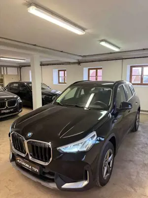 BMW X1 sDrive18d*Navi*LED*Ambientb.*Alu*R-Kam* Bild 5