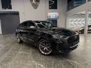 Audi RS Q8 Performance Matt Carbon Package