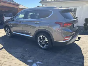 Hyundai SANTA FE 2.2 CRDi 4WD Automatik Premium TÜV AHK Pano 360 Bild 2