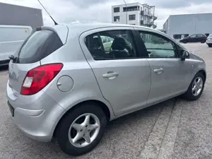 Opel Corsa D Satellite Euro 5