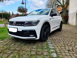 Volkswagen Tiguan Highline 2.0 TDI 4Motion DSG R-line Black Style