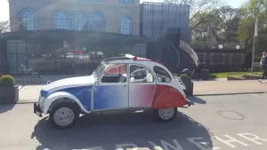 Citroen 2CV a la COCO