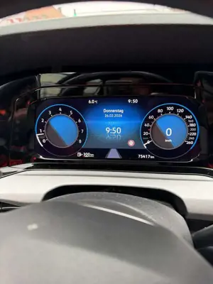 Volkswagen Golf Variant Life