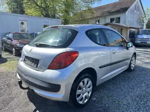 Peugeot 207 Bild 4
