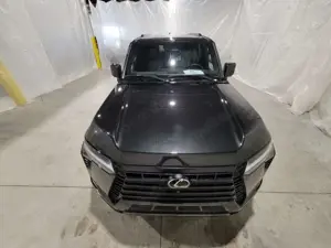 Lexus GX 550 Luxury T1: 93.000 EURO Bild 2