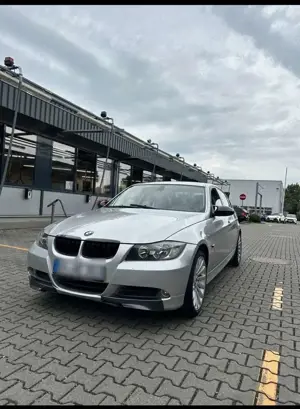 BMW 318 318i
