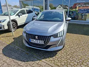 Peugeot 208 208 PureTech 100 Allure  Top Zustand incl. WR