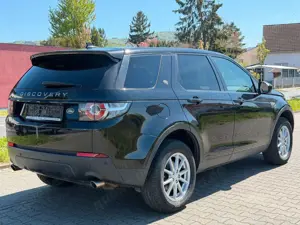 Land Rover Discovery Sport Pure*PANO*ALLRAD*NAVI*LEDER*GEPF Bild 4