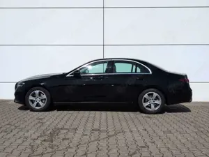 Mercedes-Benz E 300 E300 9G-TRONIC Avantgarde LED+RFK+SHZ+Tempo ACC Bild 3