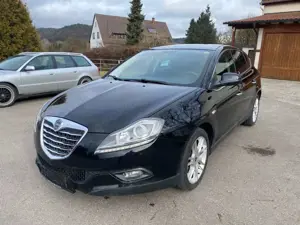 Lancia Delta Silver 1.4 Liter*17 Zoll*Sitzheizg*TÜV NEU Bild 2