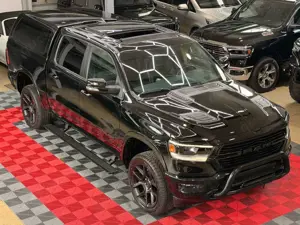 Dodge RAM 1500 5.7 HEMI 4X4 LARAMIE PANO 360° HUD LPG