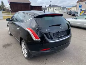 Lancia Delta Silver 1.4 Liter*17 Zoll*Sitzheizg*TÜV NEU Bild 5