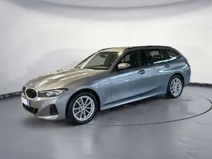 BMW 318 d Touring Auto Klimaaut. AHK Sportsitze PDC Bild 2