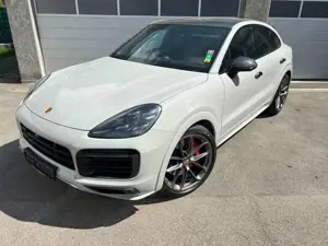Porsche Cayenne GTS Coupé GT-Leichtbau Sport-Carbon STHZ Bild 3