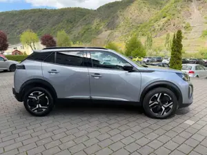 Peugeot 2008 Allure Bild 5