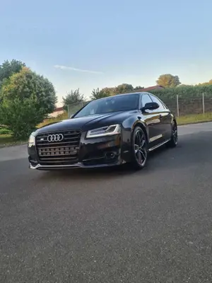Audi S8 Bild 2